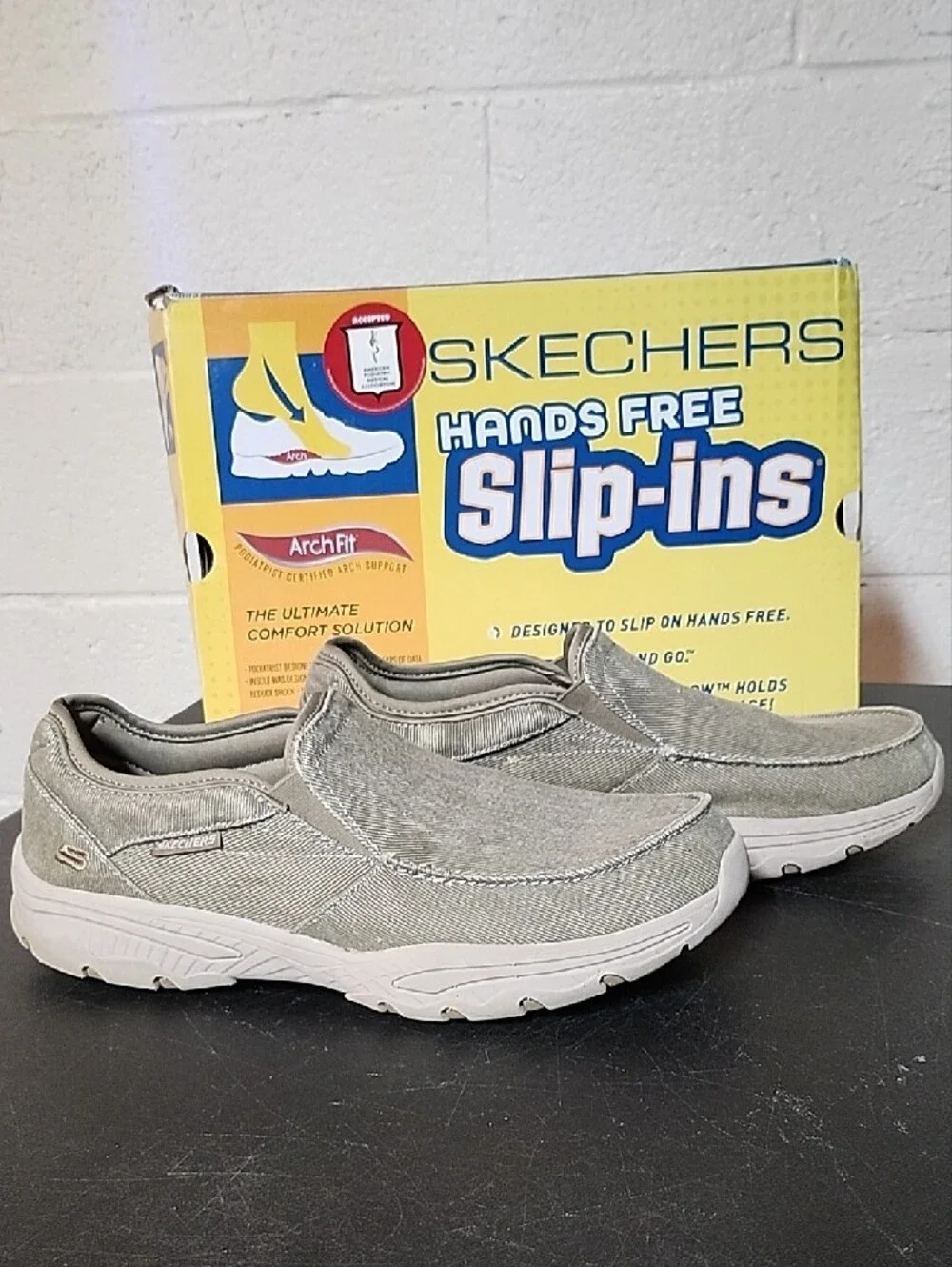 Skechers casual slip